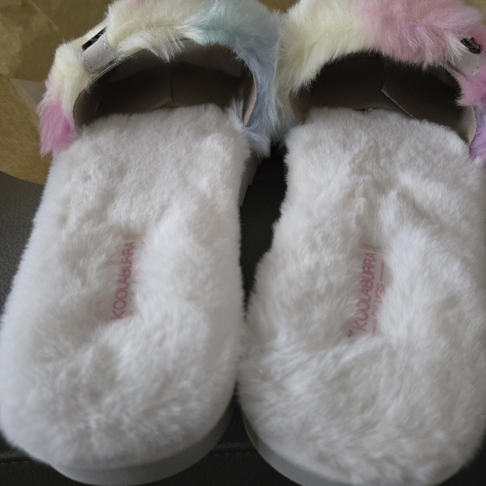 Ugg Slippers - image 4